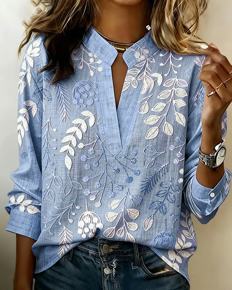 Women's floral blouse with V-neck, lightweight pastel print, spring summer