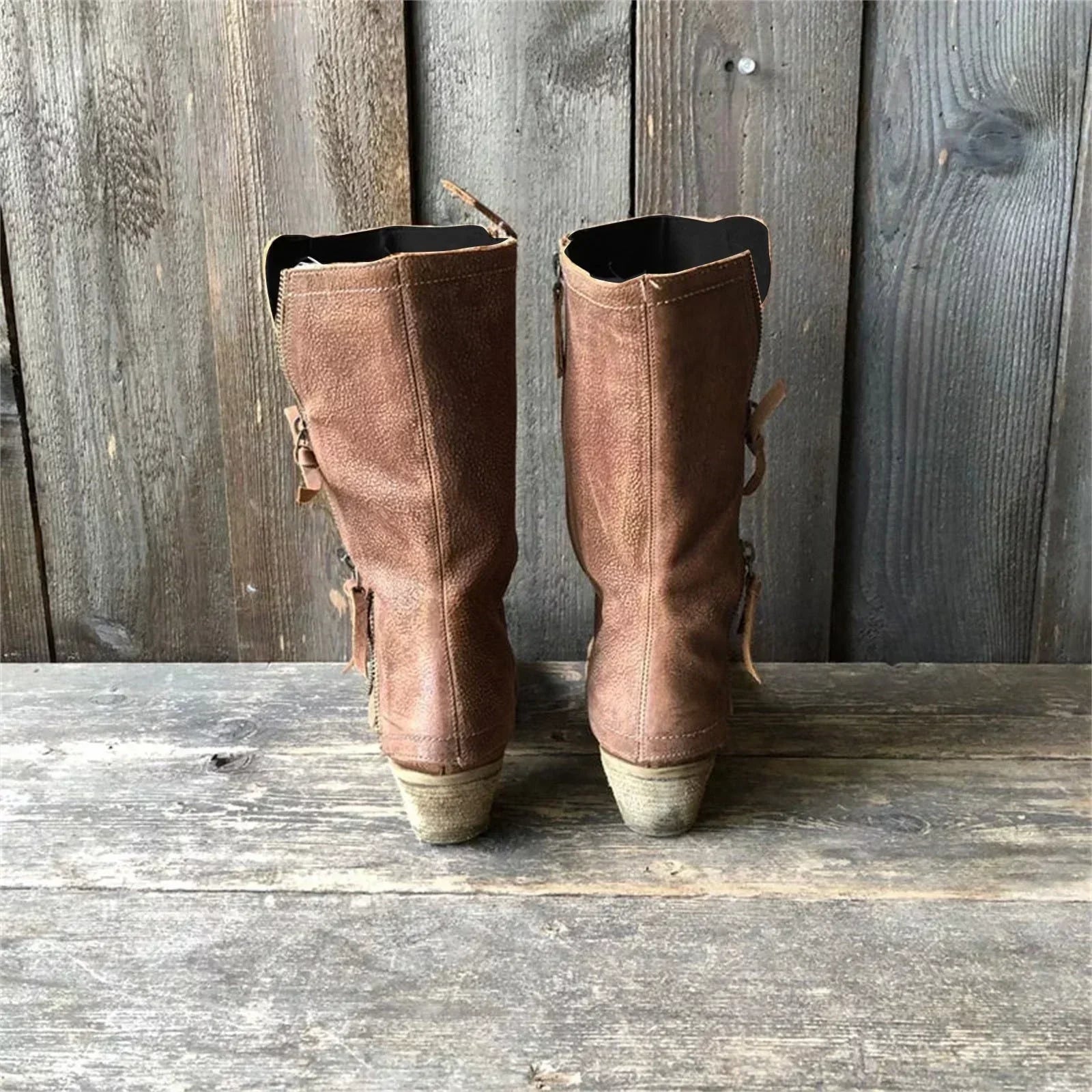 Women's autumn boots in brown water-resistant leather, versatile and elegant