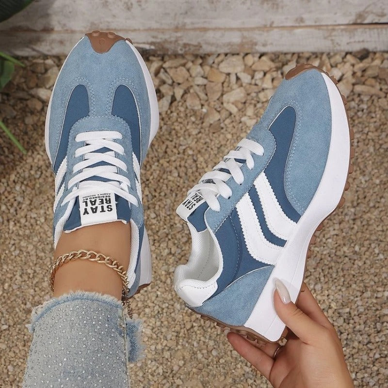 Women retro platform chunky sneakers lace up with contrast stripe detail