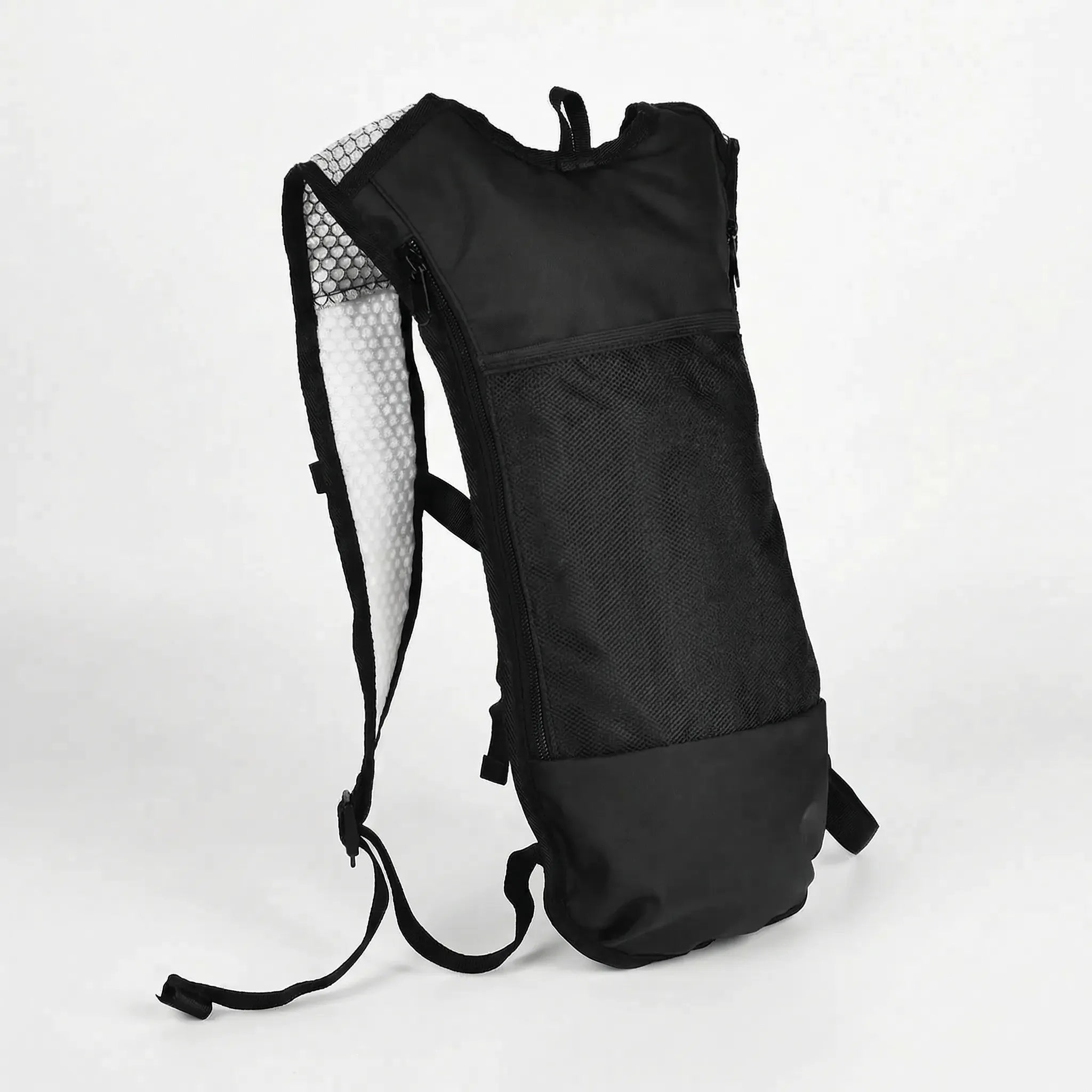 Cycling hydration backpack 10L black, water bladder compatible, scratch-resistant