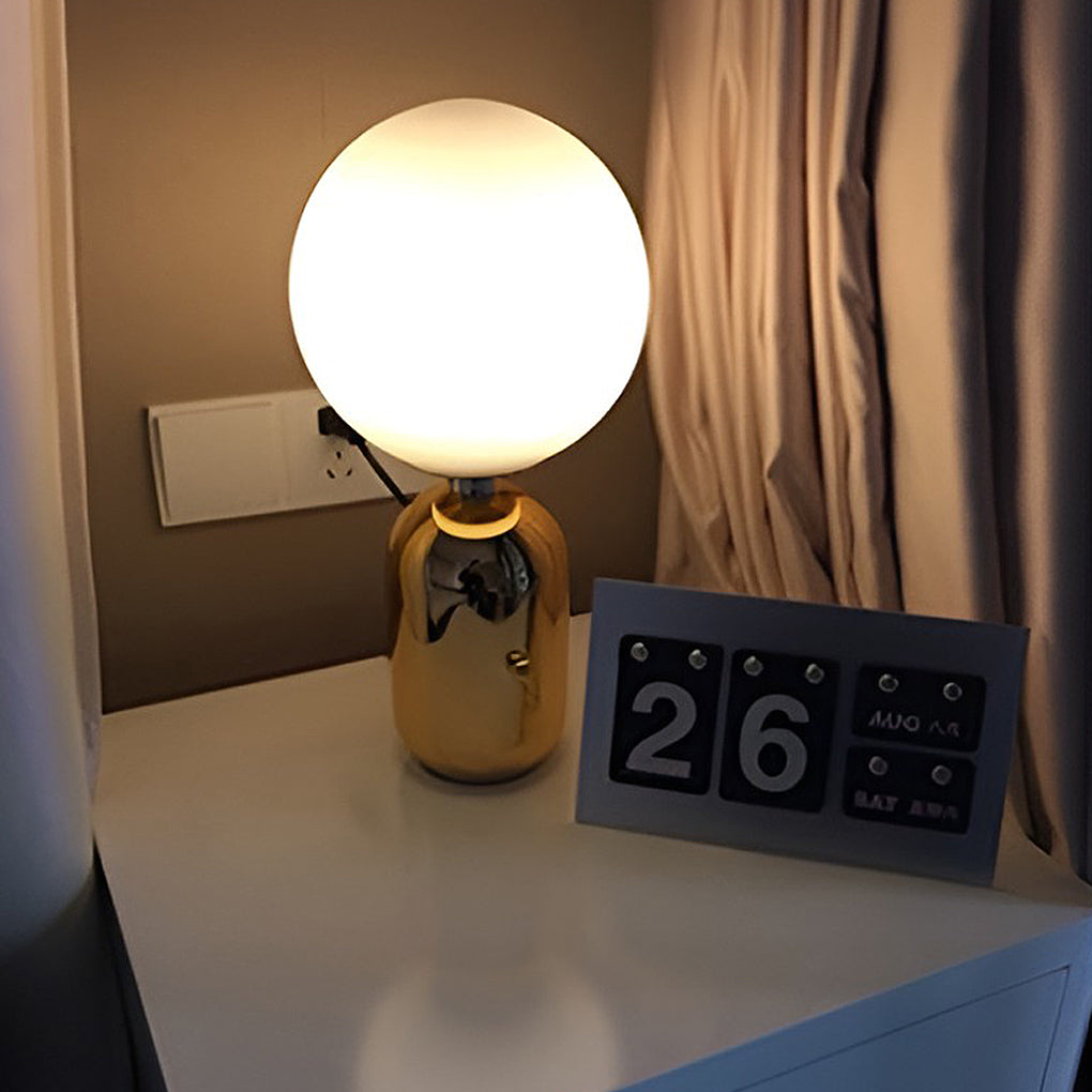 Hand-blown glass table lamp Nordic style in gold and black finishes