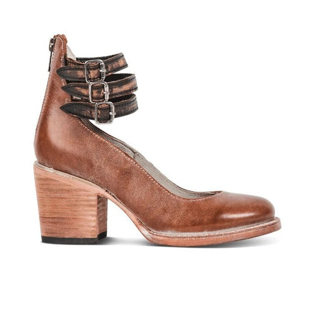 Women vintage heels in black and brown retro style