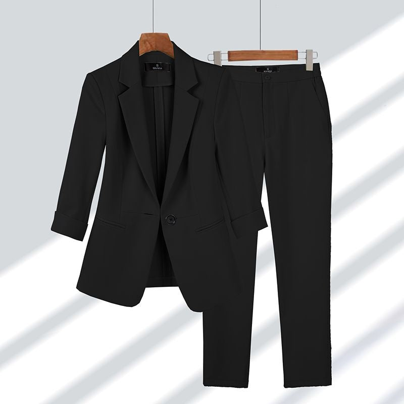 Women's 2-piece suit set with tailored blazer and trousers, office formal wear