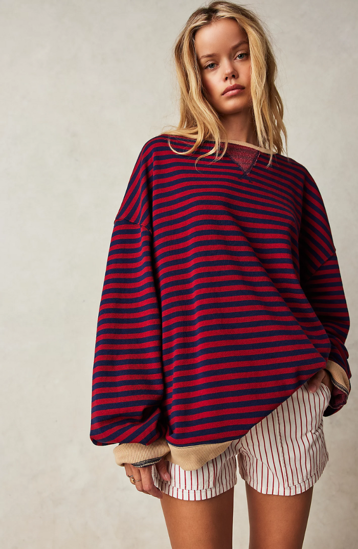 Women oversized striped sweatshirt with dropped shoulders and round neckline
