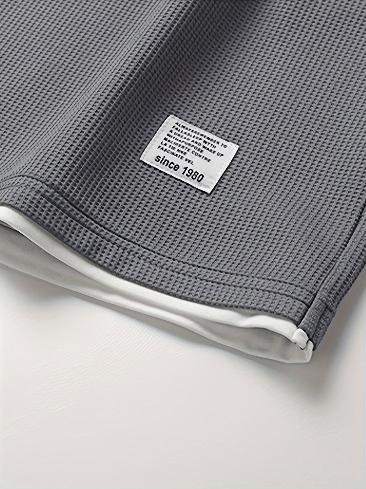 Men's two-piece waffle fabric set, relaxed fit, T-shirt and shorts in black and beige