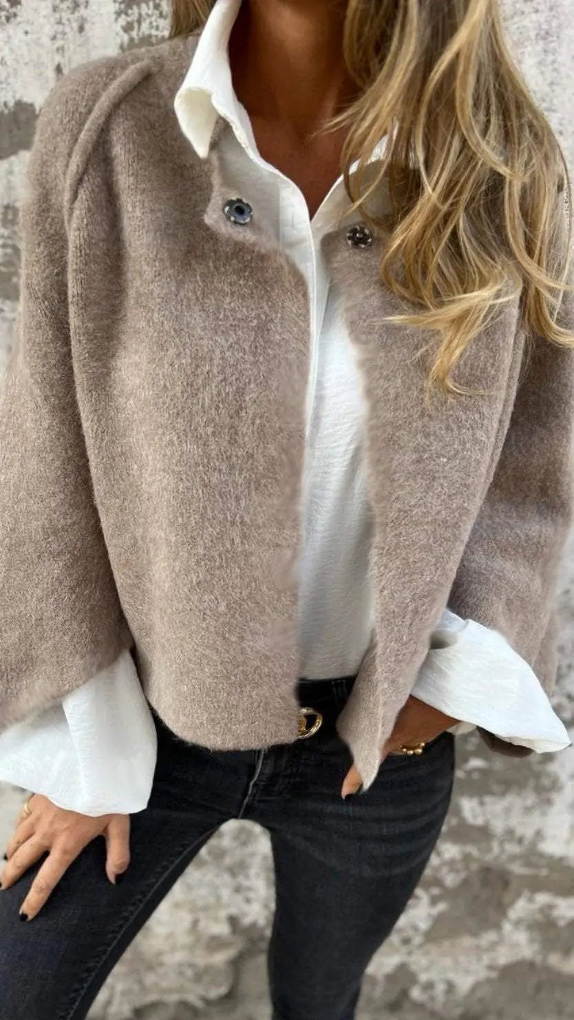 Women wool coat round neck long sleeves in beige and black