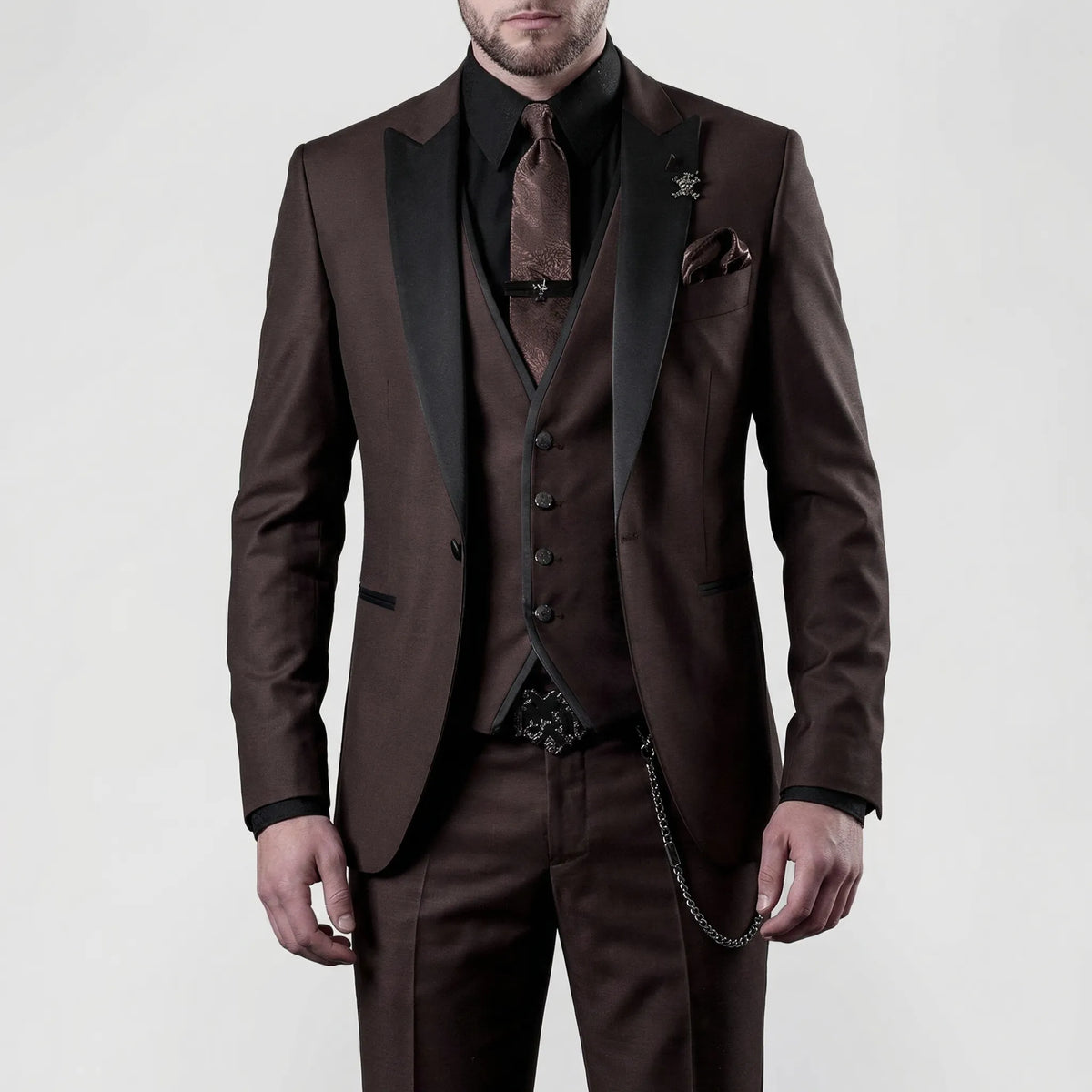 3-piece slim fit suit men's formal with contrast peak lapels, tailored silhouette