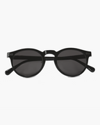 Men's linen summer set white shirt beige shorts and black retro sunglasses 3-piece outfit