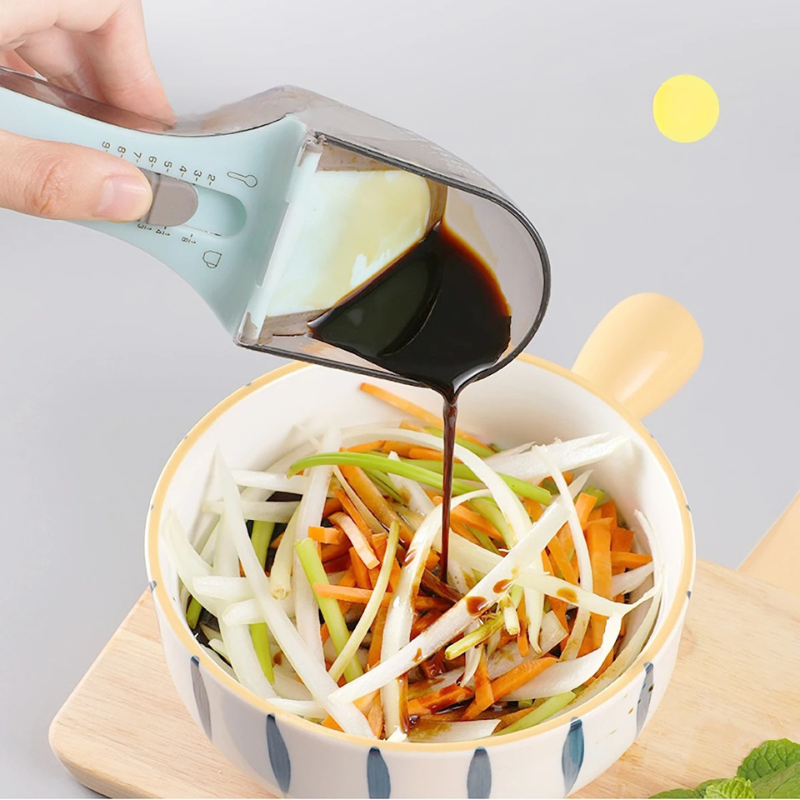 2 Piece Adjustable Measuring Cup and Measuring Spoon Set BPA-free with magnetic storage