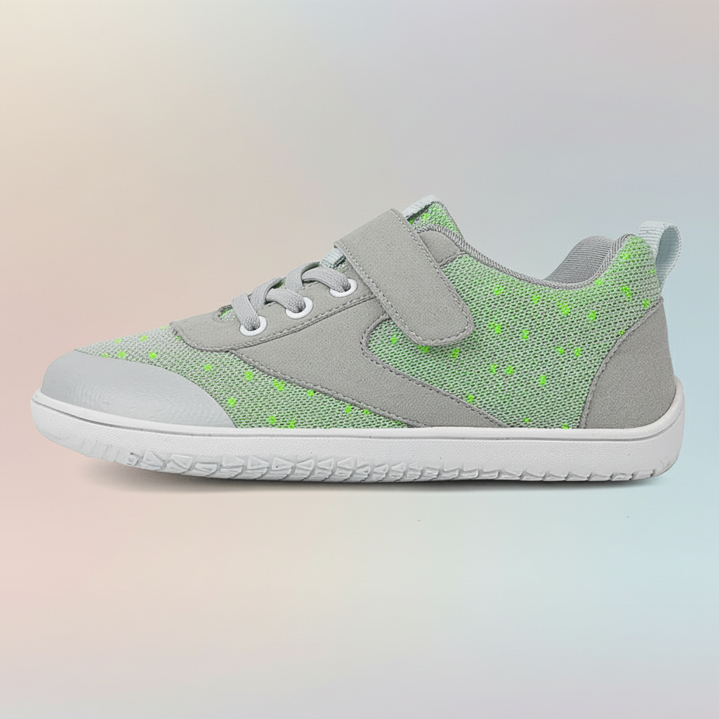 Kids barefoot sneakers breathable lightweight with anti-slip rubber sole