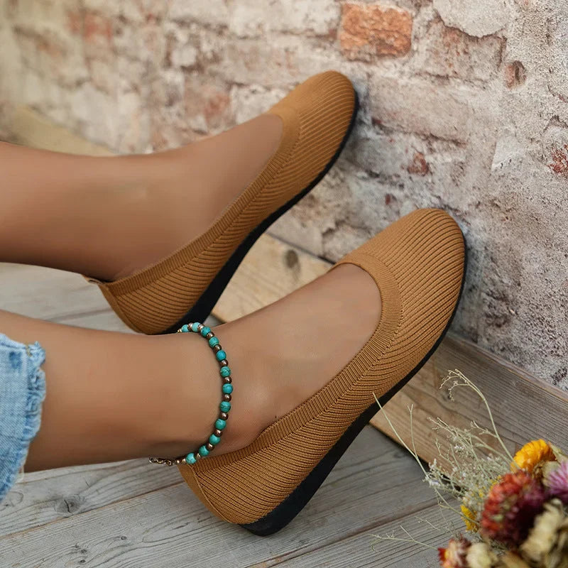 Women breathable knit non-slip sneakers lightweight slip-on casual shoes