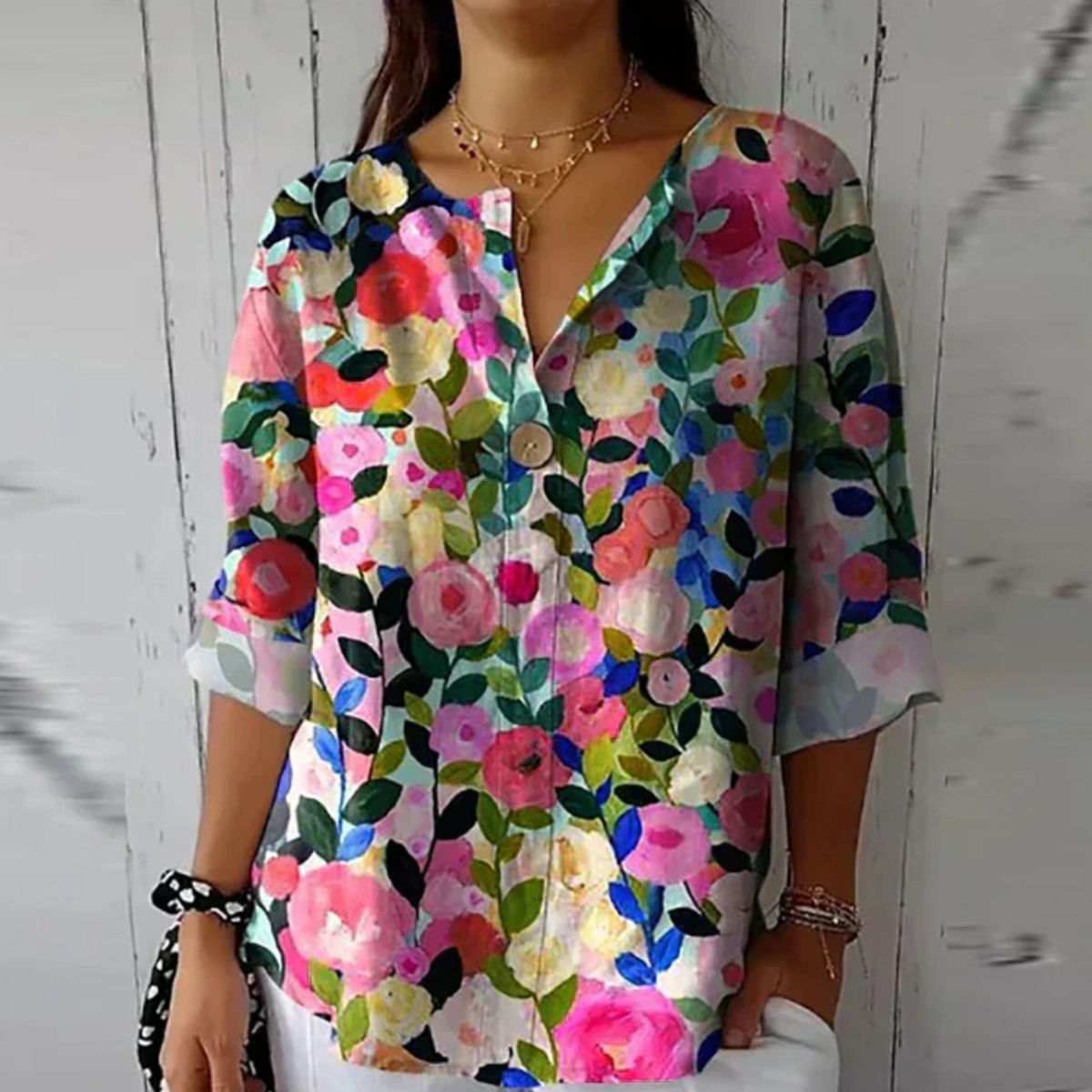 Women's floral blouse V-neck short sleeve relaxed fit summer top