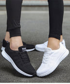 Women's ergonomic sneakers with arch support and breathable upper, wide fit