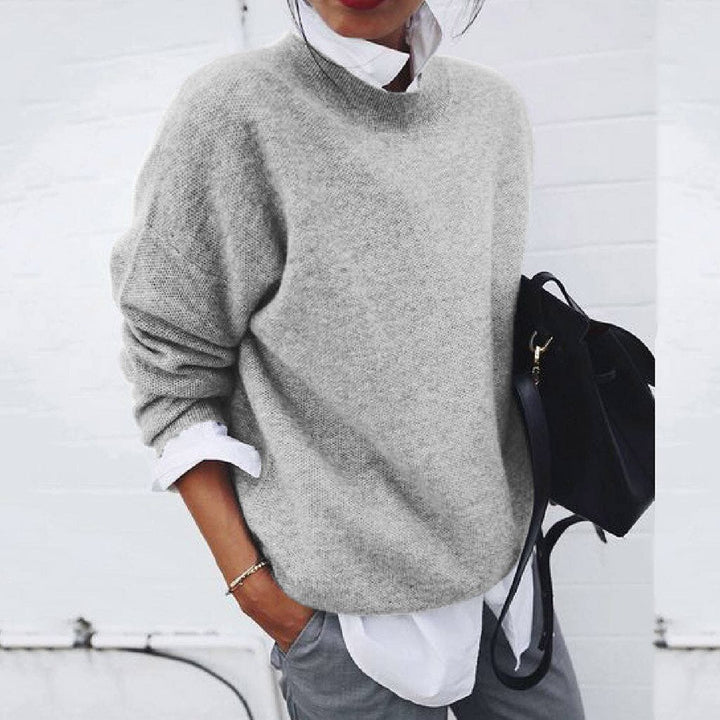Women's cashmere sweater with classic round neck, minimalist elegant fit