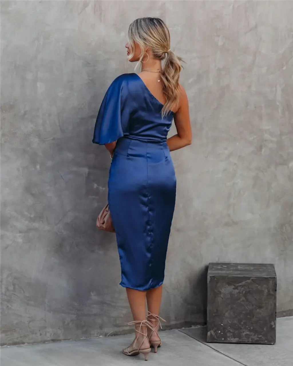 Women's asymmetric one-shoulder draped midi dress for evening occasions