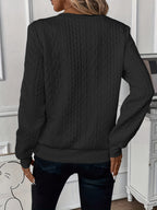 Women's soft knit sweater in versatile everyday style, feminine cut