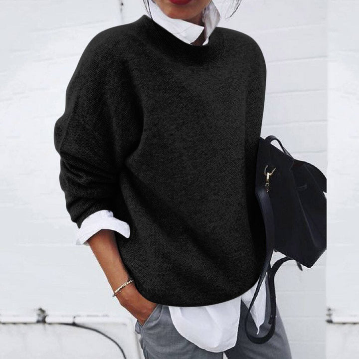 Women's cashmere sweater with classic round neck, minimalist elegant fit