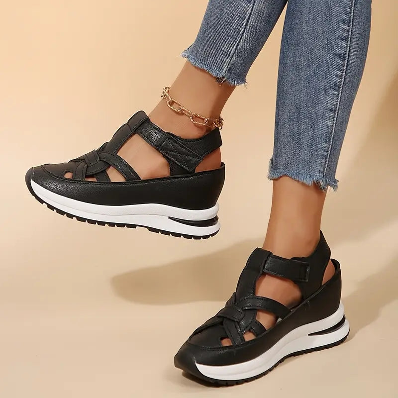 Women's orthopedic sandals with arch support and covered toe, lightweight everyday sandal