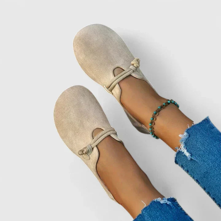 Women slip on loafers round toe flat sole in beige and black