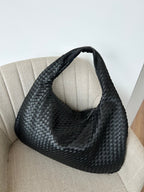 Women's spacious tote bag in multiple colours, everyday shoulder carry