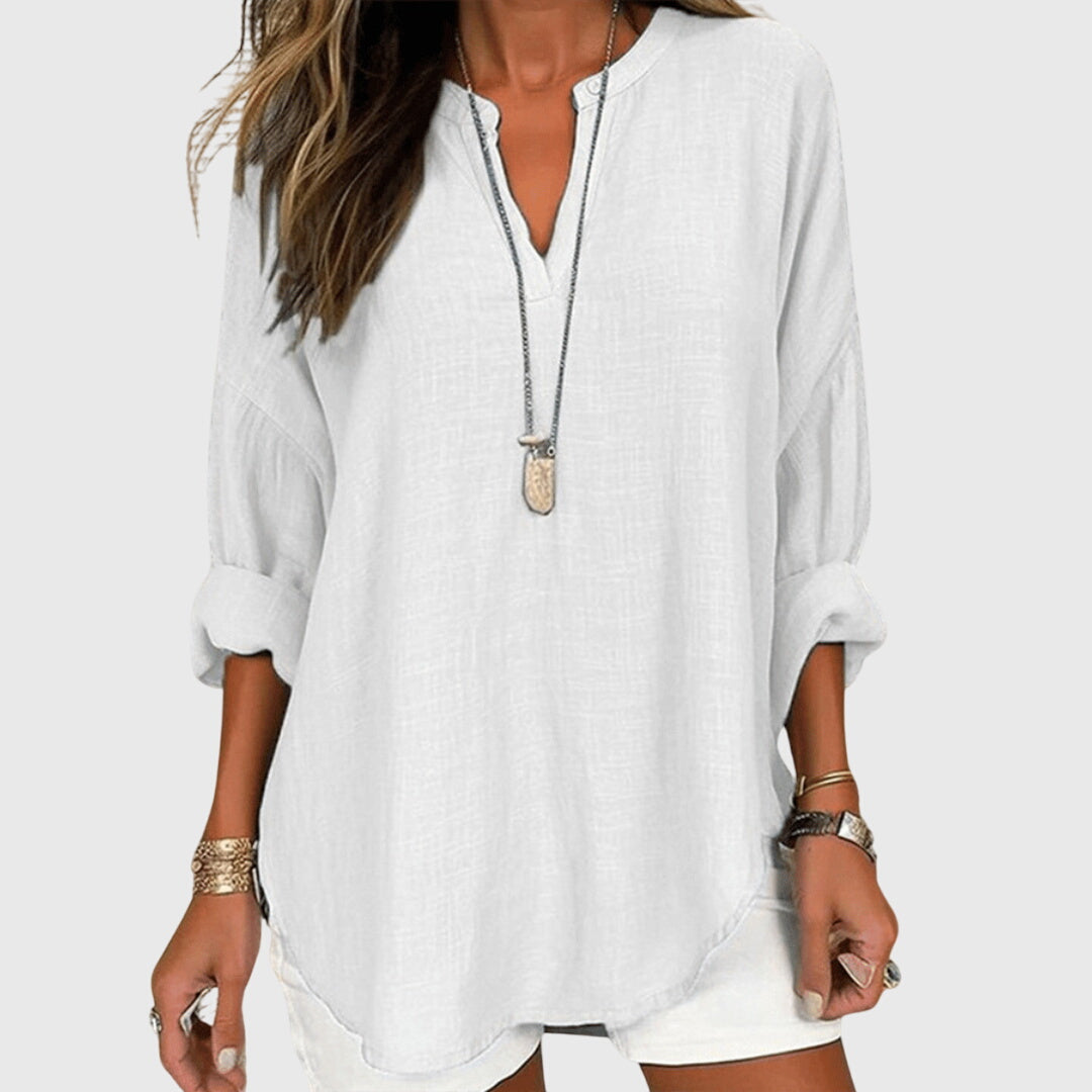 Women's flowy beach shirt with long sleeves and round neckline, relaxed fit