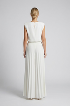 Women's two-piece set with sleeveless top and wide-leg trousers, relaxed fit summer outfit