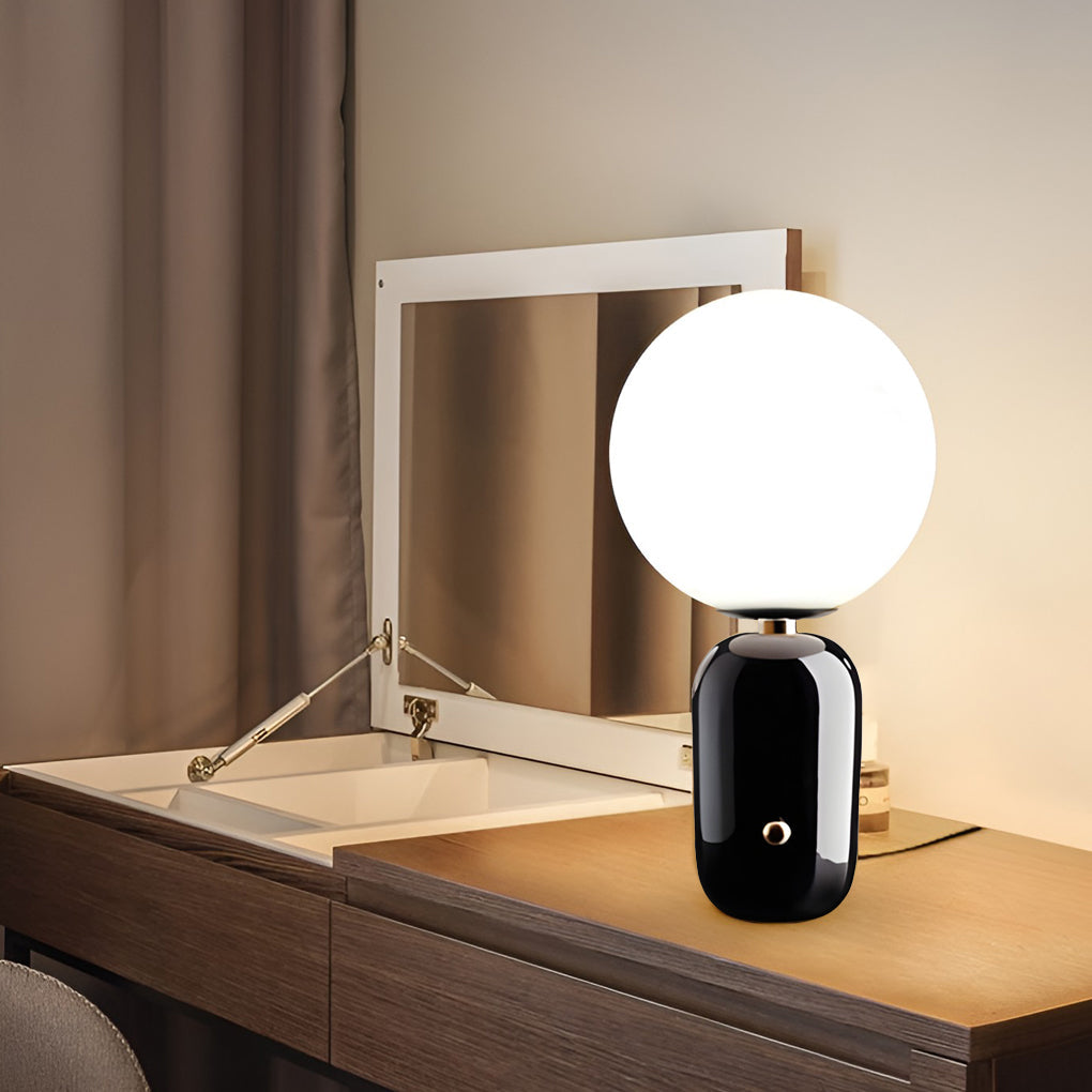 Hand-blown glass table lamp Nordic style in gold and black finishes