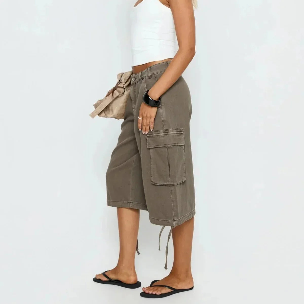 Women's camo cargo shorts longline baggy fit with flap pockets, streetwear style