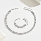 Women fishtail necklace with glass rhinestones in rose gold and silver