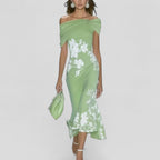 Midi dress with fitted silhouette, floral details and flared ruffle hem