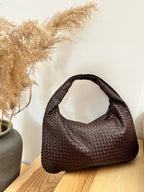 Women's spacious tote bag in multiple colours, everyday shoulder carry