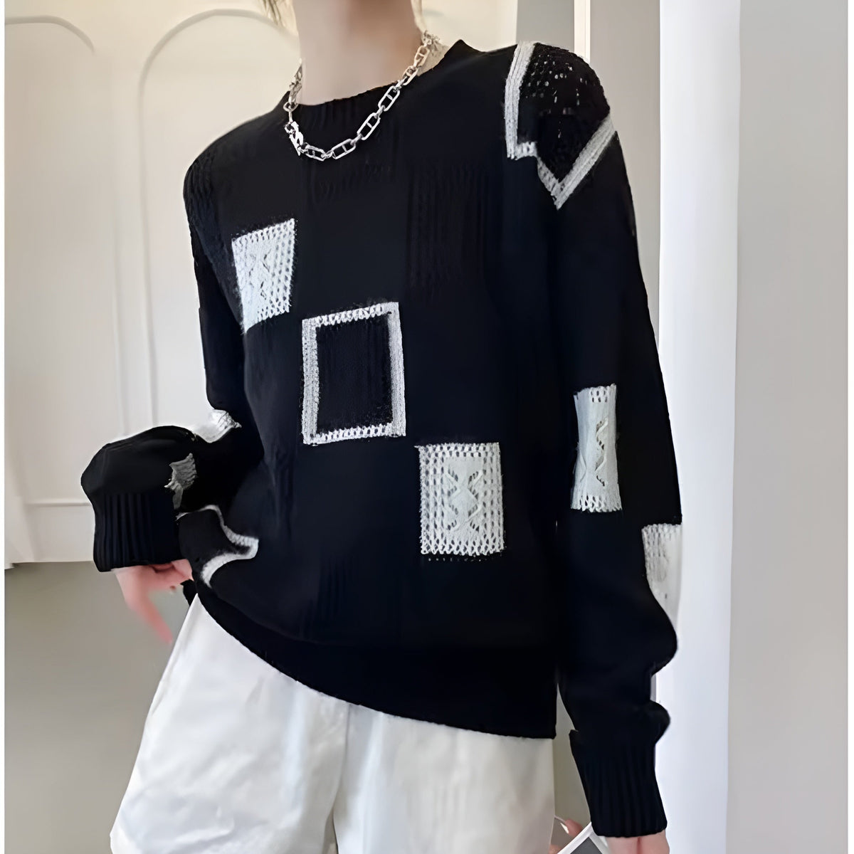 Women knit sweater geometric pattern relaxed fit round neckline