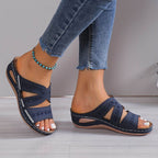 Women's orthopedic sandals with slip-resistant sole and buckle closure, cushioned comfort