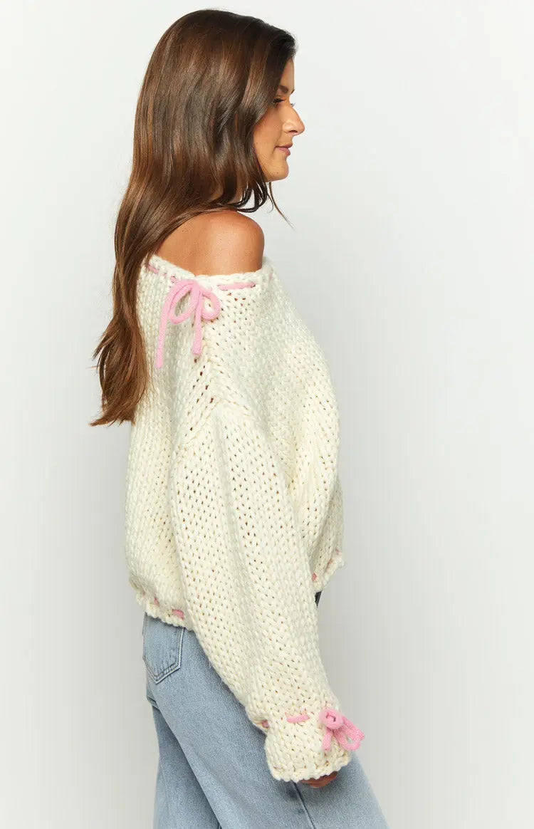 Women chunky knit pullover one shoulder with contrast bow detail