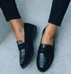 Women's black flat loafers slip-on, casual versatile style