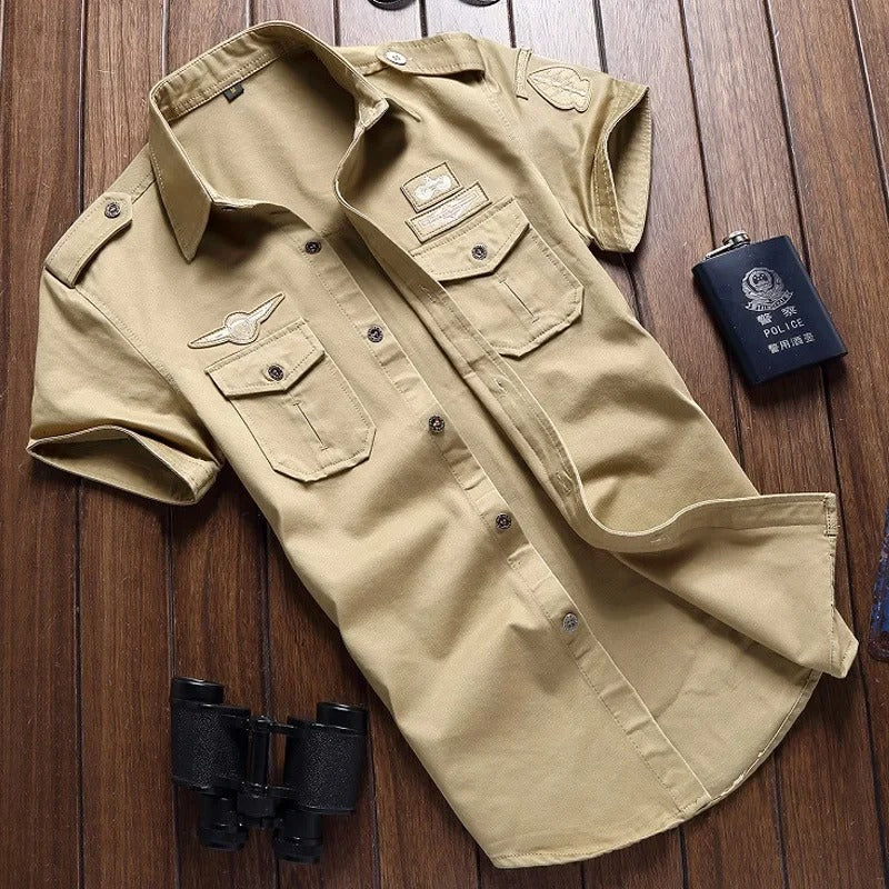 Men short sleeve button up cargo shirt with chest pockets in khaki