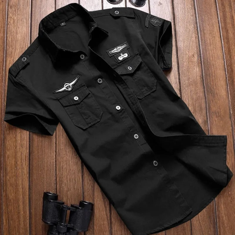 Men short sleeve button up cargo shirt with chest pockets in khaki