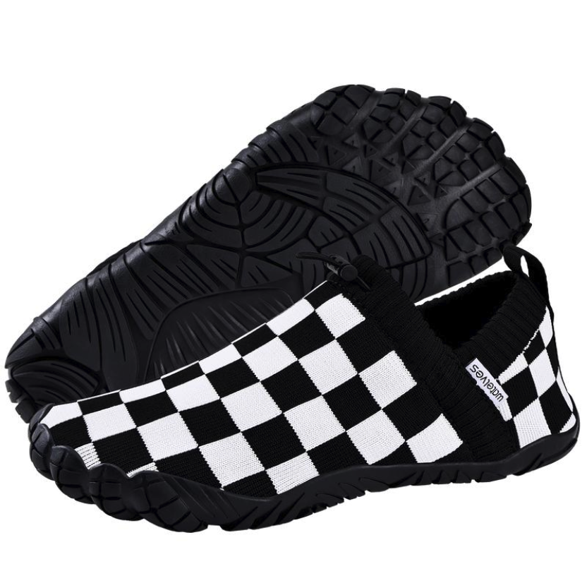 Slip-on sneakers with elastic and breathable upper in multiple colors