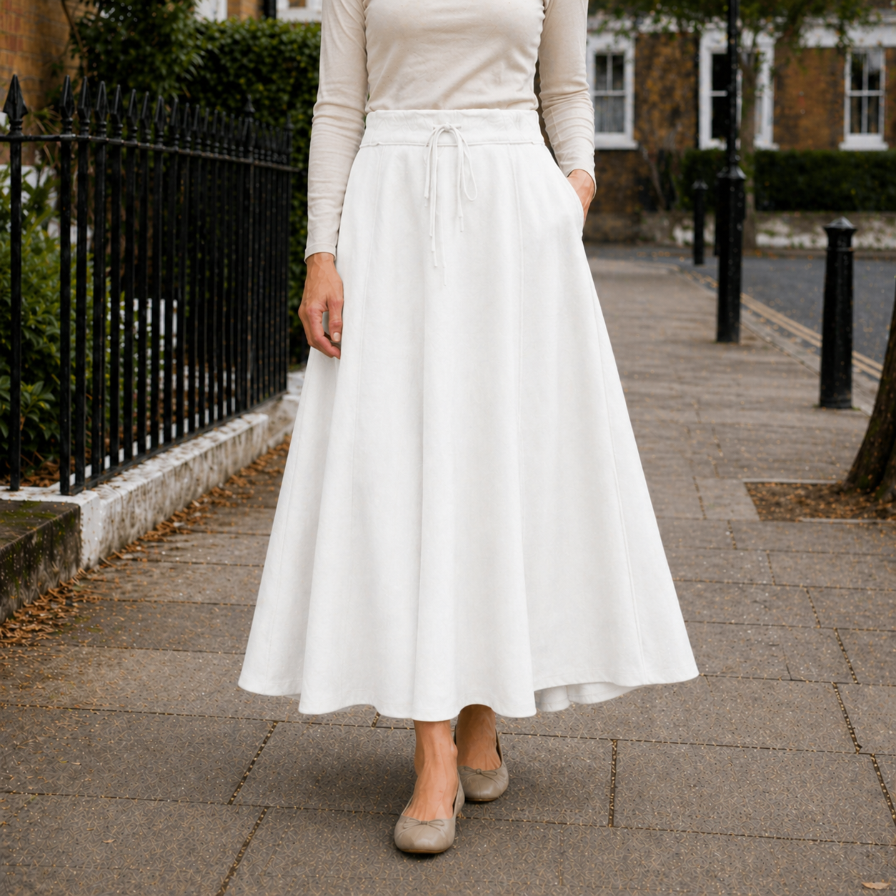 White / L