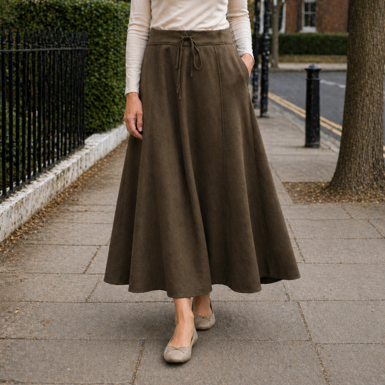 Brown / L
