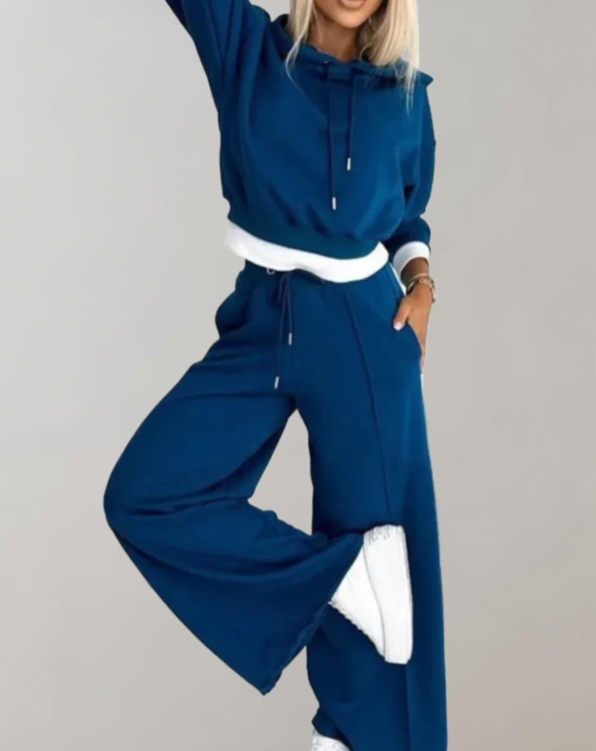 Women's hoodie and jogger set, casual relaxed fit two-piece lounge set