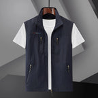 Men's multi-pocket utility vest, breathable sleeveless summer travel vest