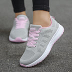 Women's ergonomic sneakers with arch support and breathable upper, wide fit