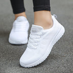 Women's ergonomic sneakers with arch support and breathable upper, wide fit