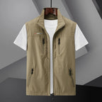 Men's multi-pocket utility vest, breathable sleeveless summer travel vest