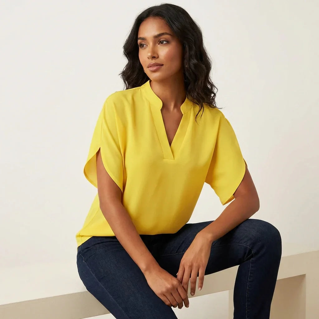 Women's summer blouse with V-neckline and short sleeves, casual lightweight fit