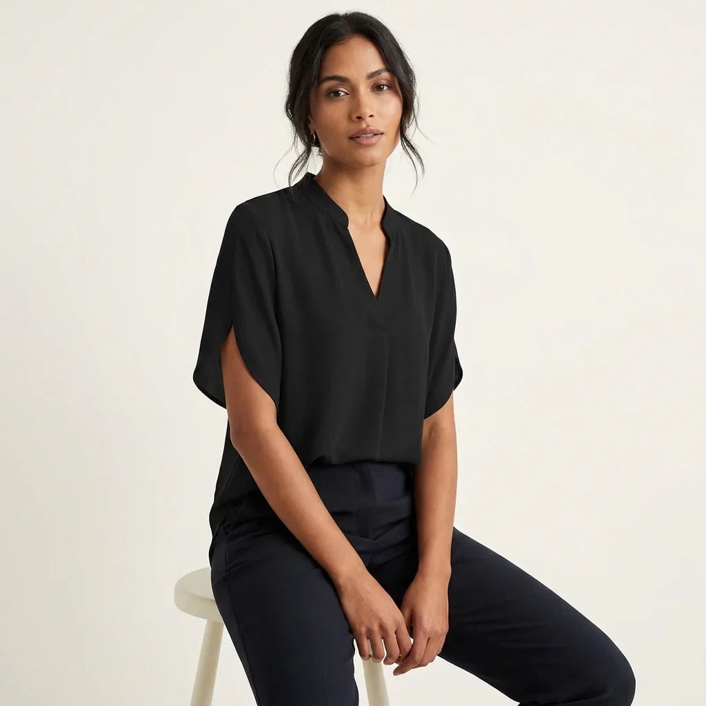 Women's summer blouse with V-neckline and short sleeves, casual lightweight fit