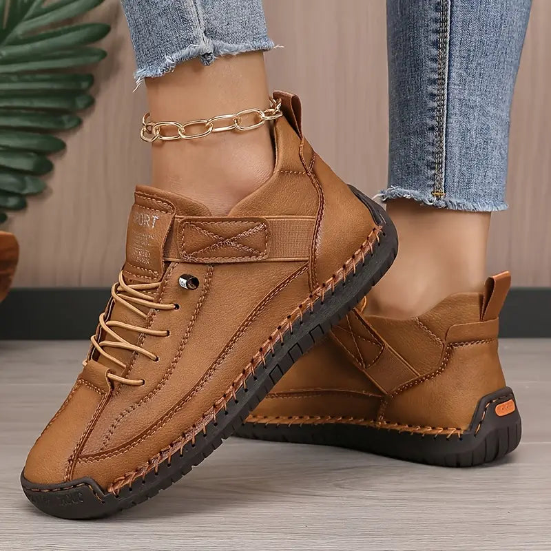 Women's lightweight breathable leather slip-on sneakers with wide toe box