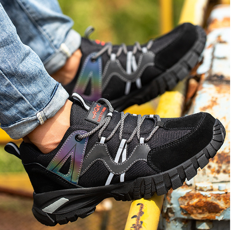 Safety shoes with steel toe cap, non-slip outsole and reflective strips