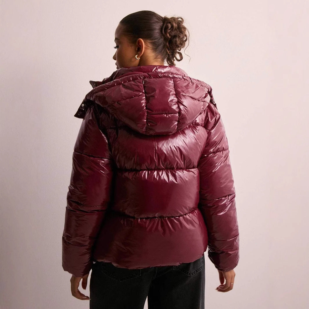Women's shiny quilted jacket with removable hood in black and burgundy